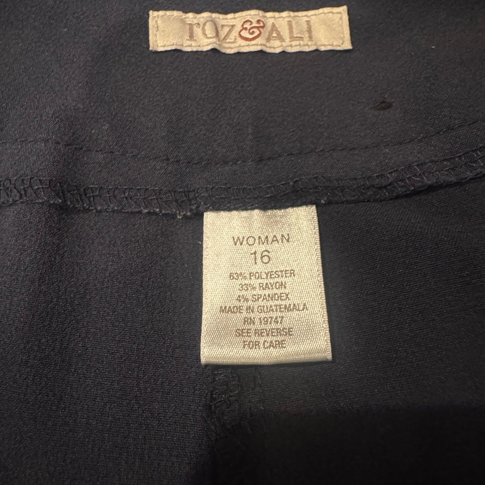 Roz& ALI Navy pants